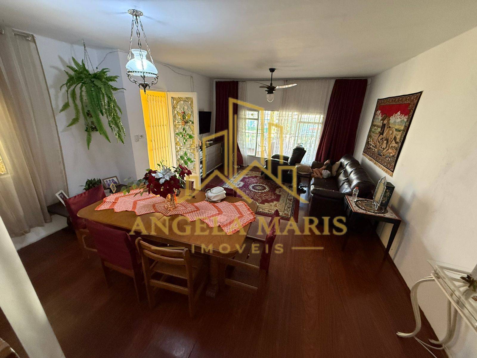 Casa, 2 quartos, 156 m² - Foto 1