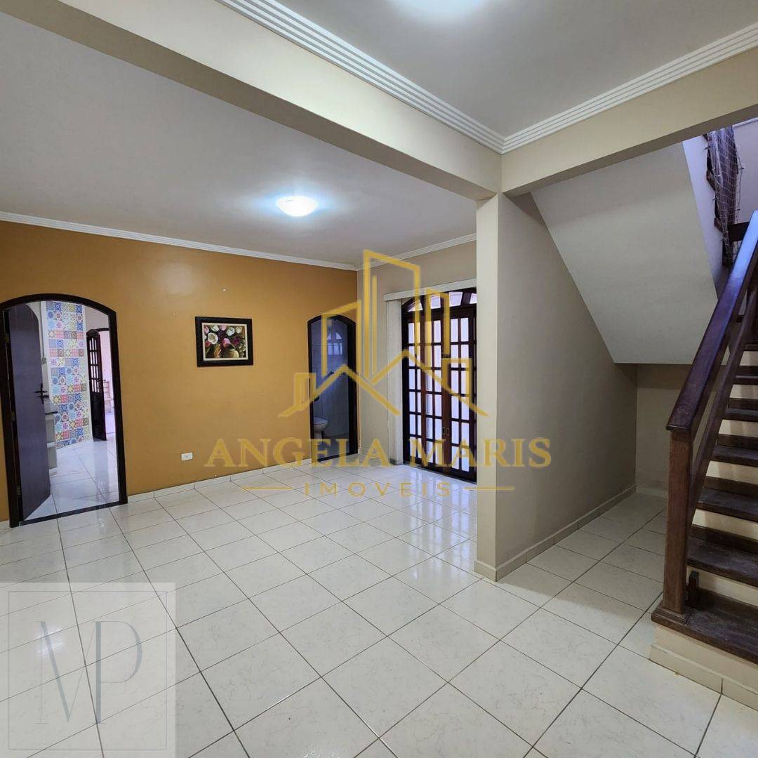 Casa, 3 quartos, 220 m² - Foto 3