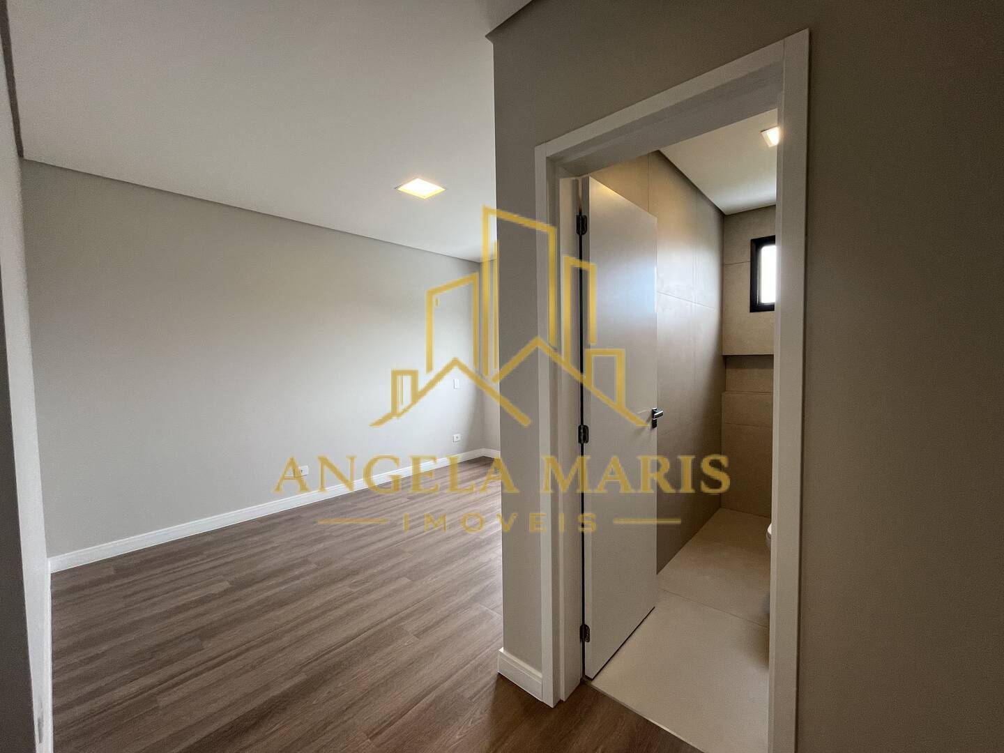 Casa, 4 quartos, 270 m² - Foto 11