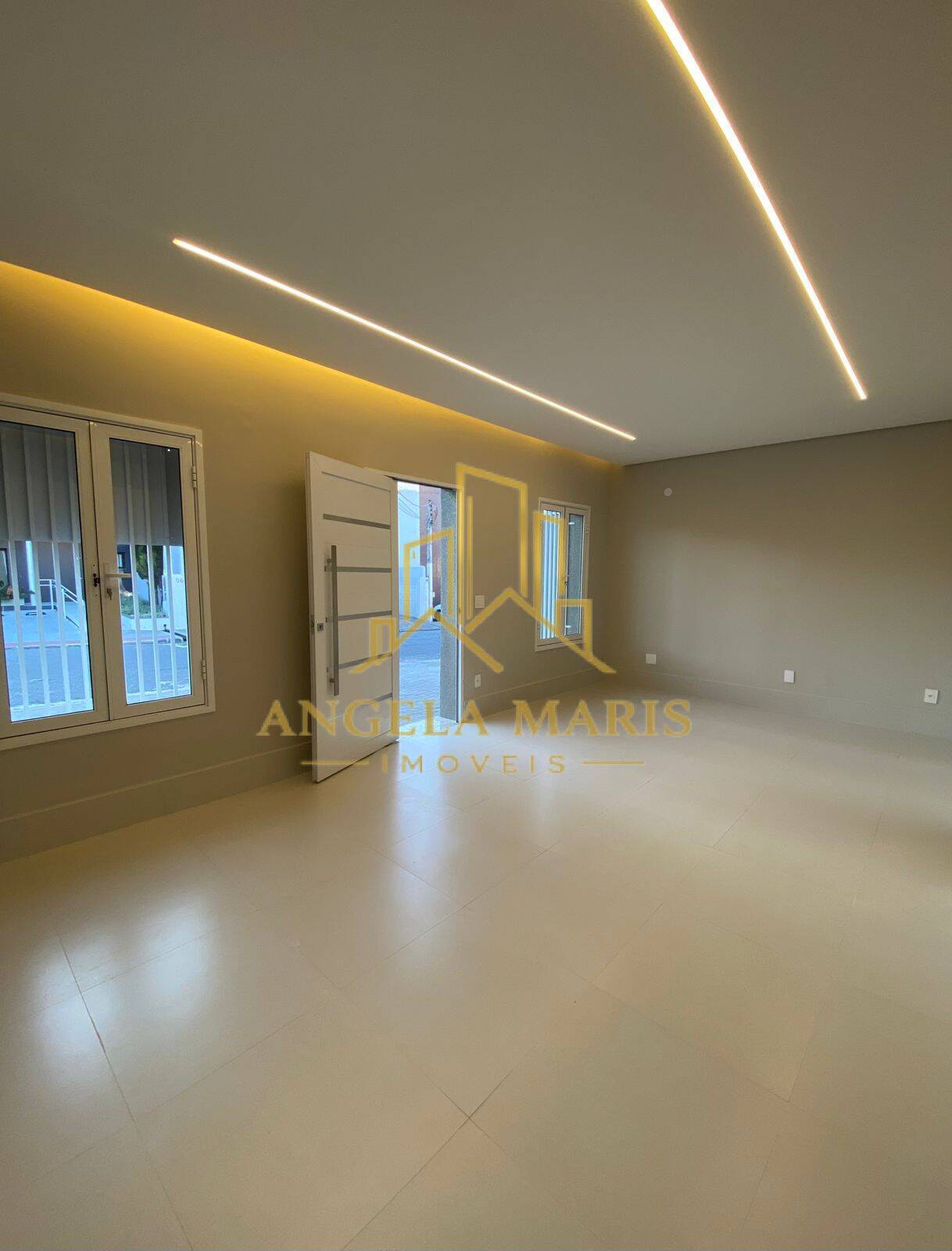 Loja-Salão, 202 m² - Foto 1