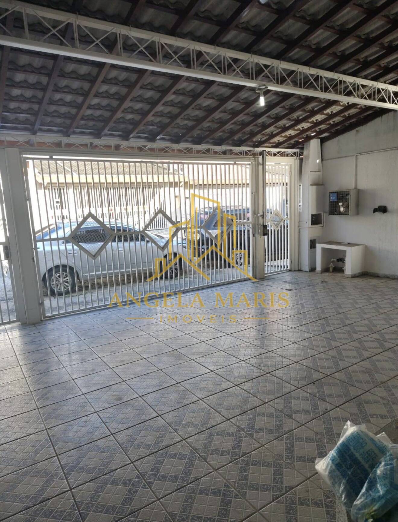 Casa, 4 quartos, 143 m² - Foto 1