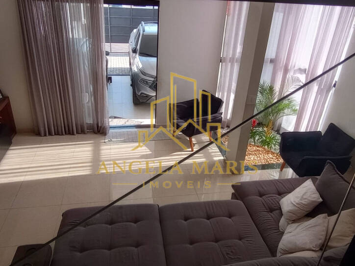 Casa, 3 quartos, 215 m² - Foto 3