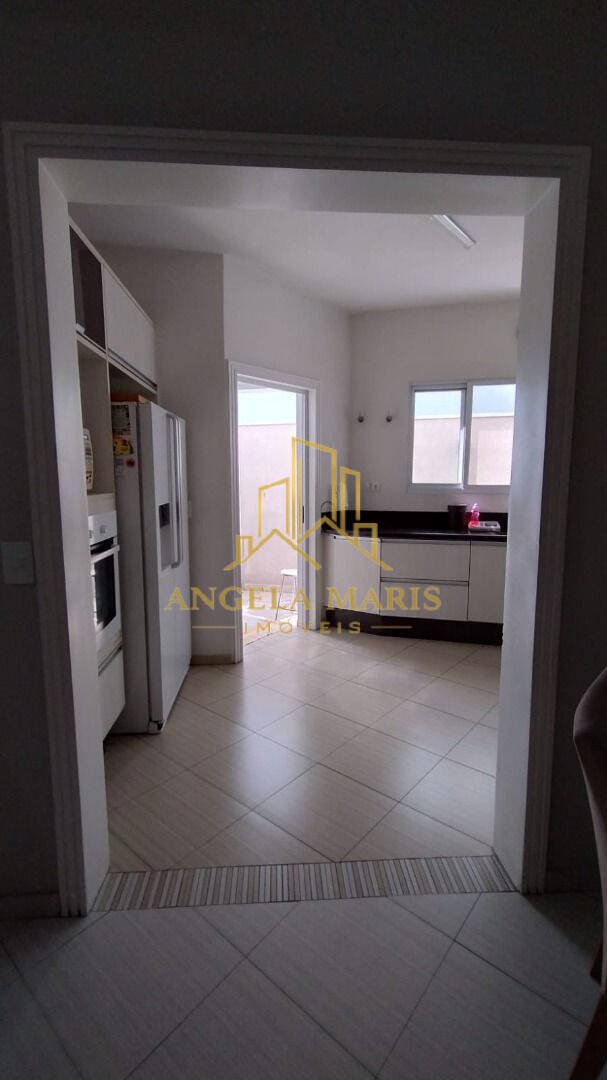 Casa, 3 quartos, 180 m² - Foto 13